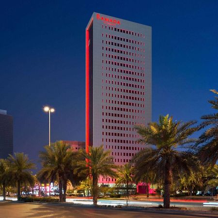 Ramada By Wyndham Riyadh King Fahd Road エクステリア 写真 The hotel at night