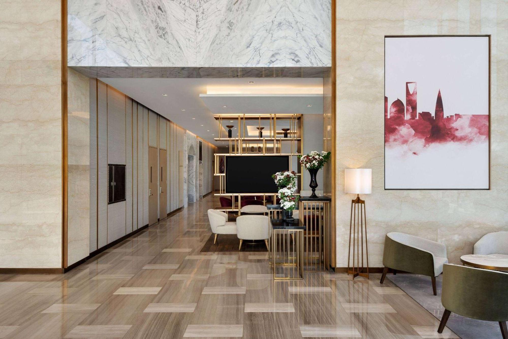 Ramada By Wyndham Riyadh King Fahd Road エクステリア 写真 The lobby of the hotel